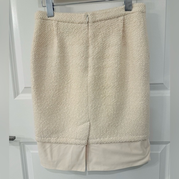 Cream White BCBG MAXAZRIA wool pencil skirt - Picture 3 of 10